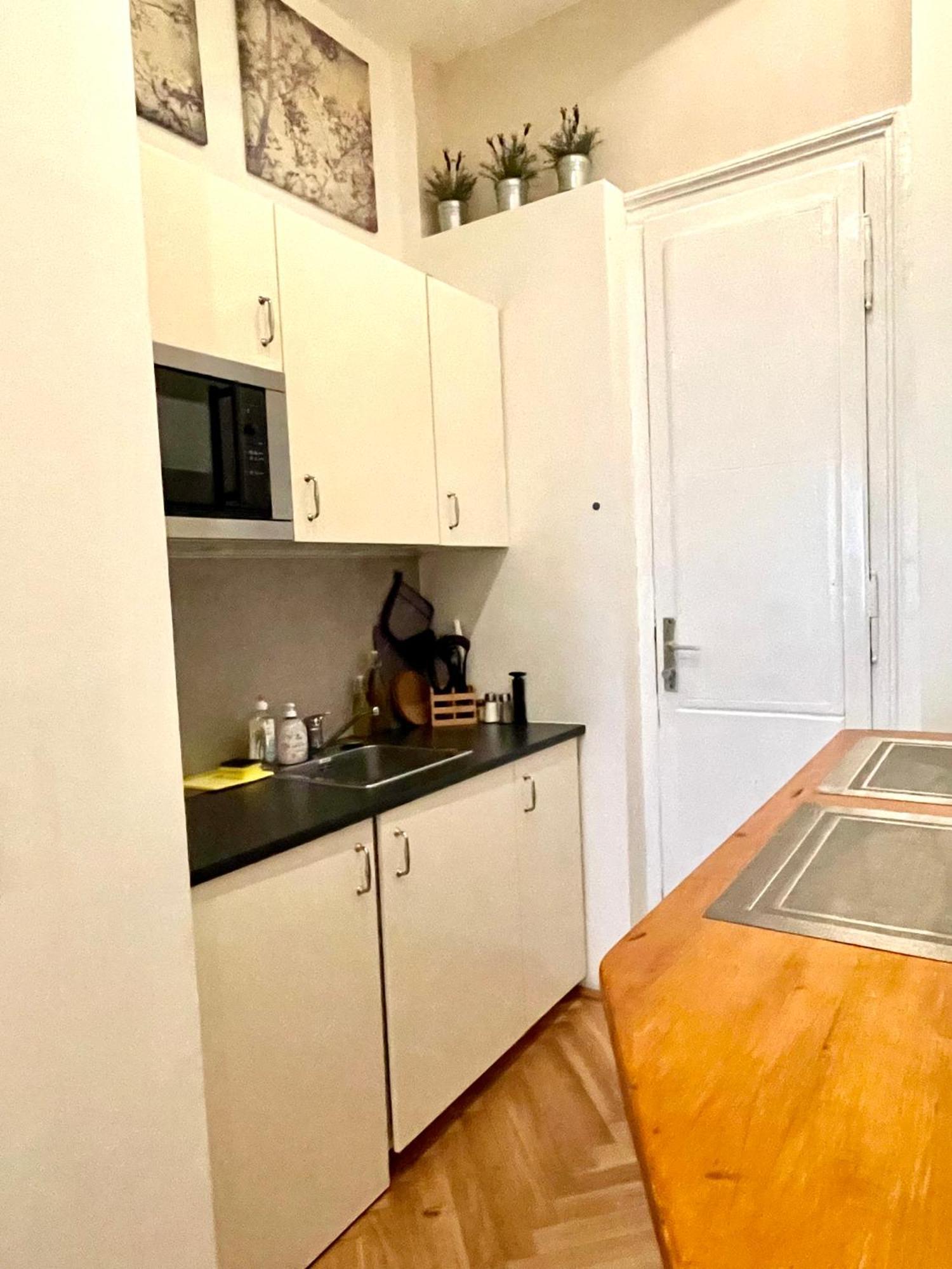 Private Place With A Soul Виена Екстериор снимка